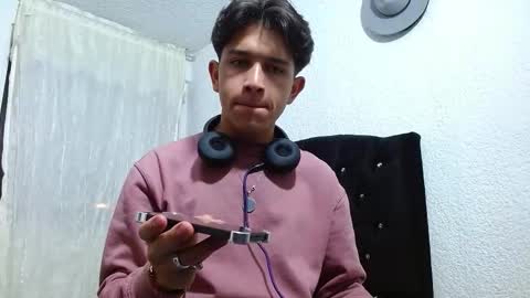 Snapshot of kianryu chatting on 30, 9, 2025 Adrian Chlloe online show from 30, 9, 2025