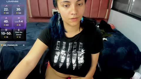 kiara Cruz online show from 26, 9, 2025