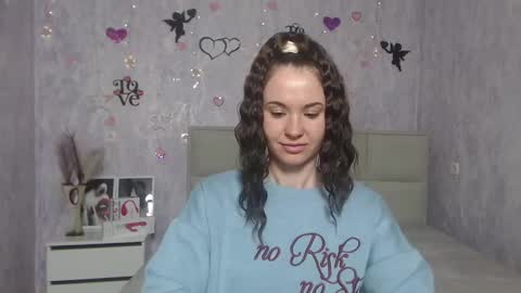 Snapshot of kiaracriegs chatting on 5, 3, 2025 Kara online show from 5, 3, 2025