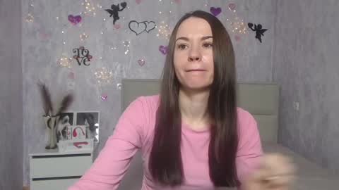 Snapshot of kiaracriegs chatting on 6, 3, 2025 Kara online show from 6, 3, 2025