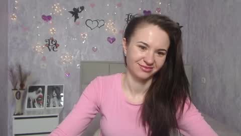 Snapshot of kiaracriegs chatting on 7, 3, 2025 Kara online show from 7, 3, 2025