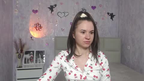 Snapshot of kiaracriegs chatting on 8, 3, 2025 Kara online show from 8, 3, 2025