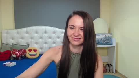Snapshot of kiaracriegs chatting on 4, 11, 2025 Kara online show from 4, 11, 2025