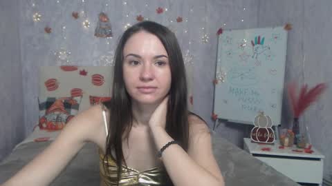 Snapshot of kiaracriegs chatting on 18, 11, 2025 Kara online show from 18, 11, 2025