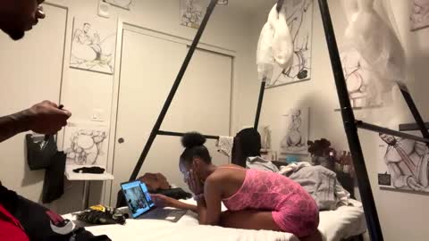 Snapshot of kibrombariu45 chatting on 21, 12, 2024 HunneysPlayRoom online show from 21, 12, 2024