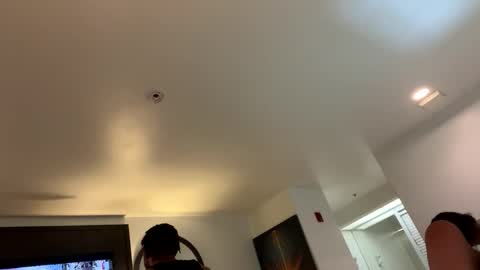 Snapshot of kibrombariu45 chatting on 30, 11, 2025 HunneysPlayRoom online show from 30, 11, 2025