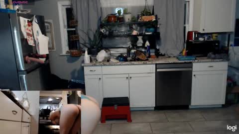 Snapshot of kierbearkisses chatting on 16, 10, 2025 Kiersten online show from 16, 10, 2025