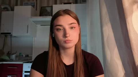 Snapshot of kierstentates chatting on 7, 5, 2026 Ola my name is Lissa Lets hit 10 Thumbs Up together online show from 7, 5, 2026
