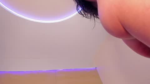 Snapshot of kiimcooper chatting on 31, 1, 2025 KIM COOPER online show from 31, 1, 2025