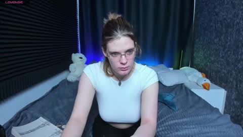 Kiki online show from 15, 2, 2025