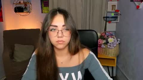 kiki_swan online show from 25, 6, 2026
