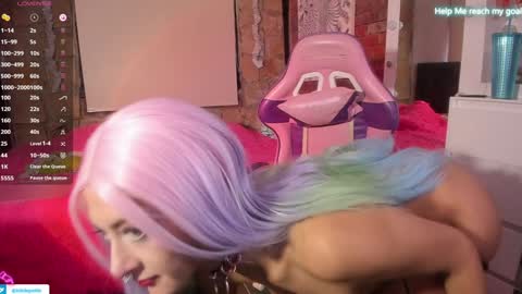 Snapshot of kikilepetite chatting on 25, 12, 2024 kiki online show from 25, 12, 2024