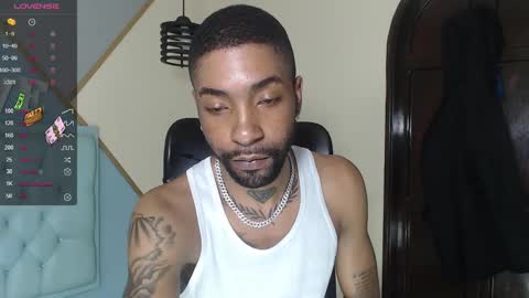 Snapshot of kilian_xx chatting on 15, 12, 2024 Kilian xxx online show from 15, 12, 2024