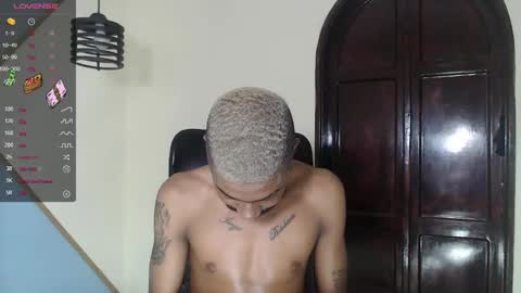 Snapshot of kilian_xx chatting on 30, 12, 2024 Kilian xxx online show from 30, 12, 2024