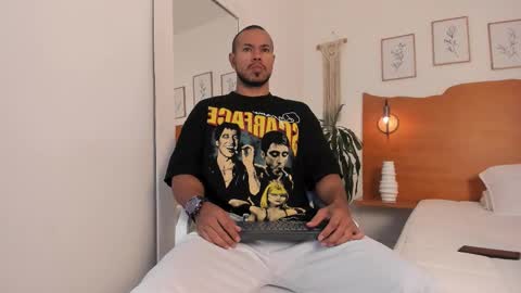 Kilua Muscle guy online show from 10, 1, 2026