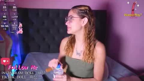 Snapshot of kim_dolls1823 chatting on 11, 10, 2025 ISABELLA 3 online show from 11, 10, 2025