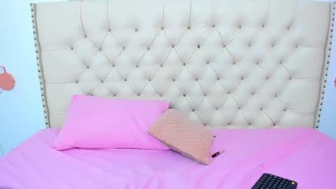 Snapshot of kim_eli chatting on 19, 12, 2024 kim_eli online show from 19, 12, 2024