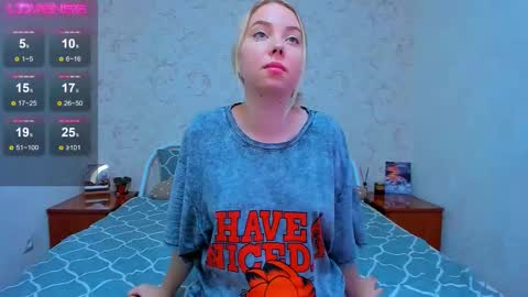 Snapshot of kim_girl_next_door chatting on 28, 9, 2025 KIM online show from 28, 9, 2025