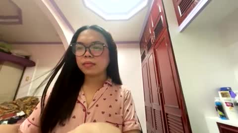 KYLIE online show from 18, 4, 2026
