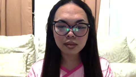 Snapshot of kim_kyile chatting on 10, 7, 2026 KYLIE online show from 10, 7, 2026