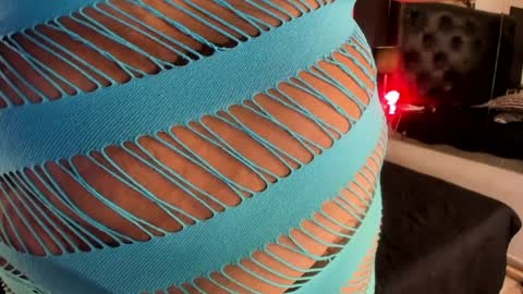 Kim Marquez online show from 7, 4, 2026