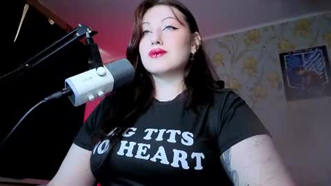Snapshot of kim_possible1 chatting on 17, 7, 2026 Hi Im Kimberly but u can call me Kim. Turn on ur sound i love to talk and moan online show from 17, 7, 2026