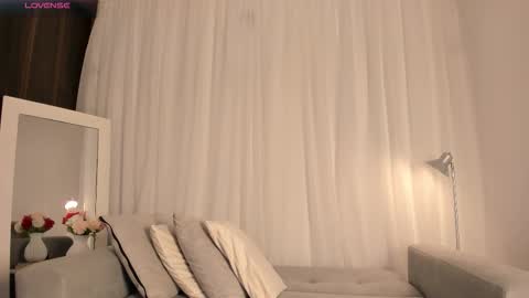 Kim online show from 4, 12, 2025