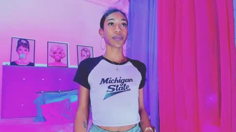 Your Queen KIM online show from 20, 1, 2025