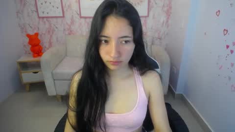 Snapshot of kimberly_thomson_t chatting on 5, 11, 2025 kimberly online show from 5, 11, 2025