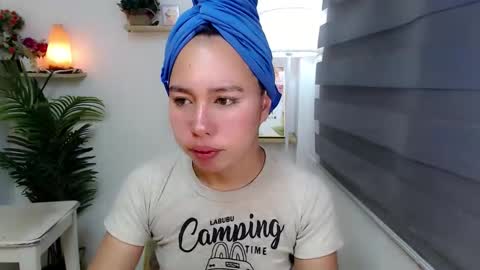 Snapshot of kimbratx chatting on 28, 9, 2025 kimbratx online show from 28, 9, 2025