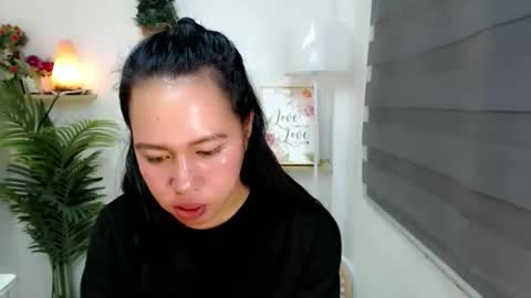 Snapshot of kimbratx chatting on 2, 10, 2025 kimbratx online show from 2, 10, 2025