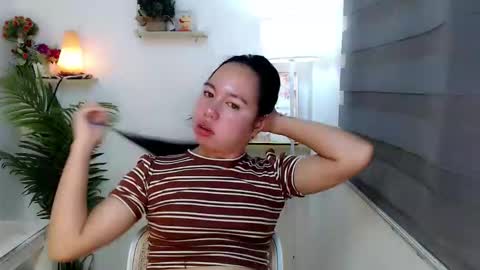 Snapshot of kimbratx chatting on 12, 10, 2025 kimbratx online show from 12, 10, 2025