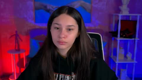 Snapshot of kimclarks chatting on 7, 10, 2025 kimclarks online show from 7, 10, 2025