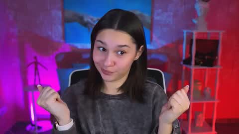 Snapshot of kimclarks chatting on 7, 11, 2025 kimclarks online show from 7, 11, 2025