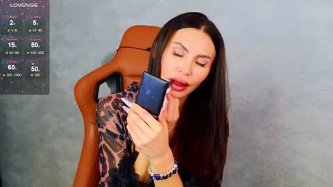 Snapshot of kimdavisbaby chatting on 6, 10, 2025 KIm online show from 6, 10, 2025