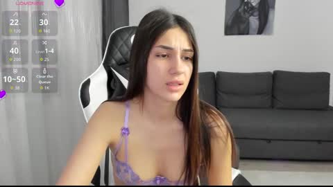 kimi_ivy online show from 17, 12, 2025