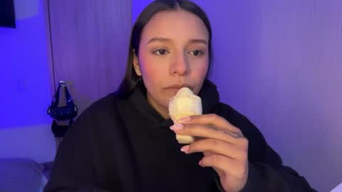 kimmi online show from 15, 7, 2026