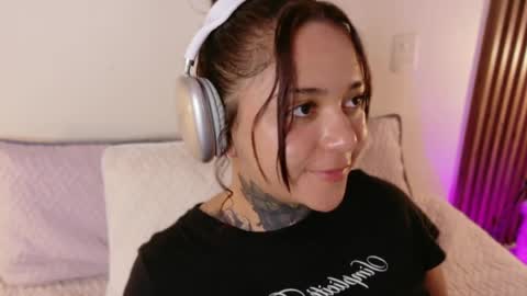     online show from 11, 4, 2026