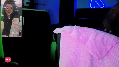Snapshot of kimmiakiss22 chatting on 19, 6, 2026 Kimmi online show from 19, 6, 2026