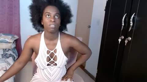 kimmy94192 online show from 4, 12, 2024