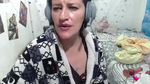 Snapshot of kimmy_sander1 chatting on 8, 1, 2025 Kimmy online show from 8, 1, 2025