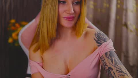 Snapshot of kimskye chatting on 31, 1, 2025 KimSkye online show from 31, 1, 2025