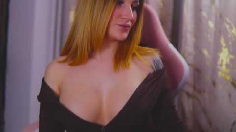 Snapshot of kimskye chatting on 7, 2, 2025 KimSkye online show from 7, 2, 2025