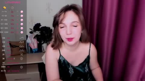 Snapshot of kindhazelhere_ chatting on 25, 2, 2025 Hazel online show from 25, 2, 2025