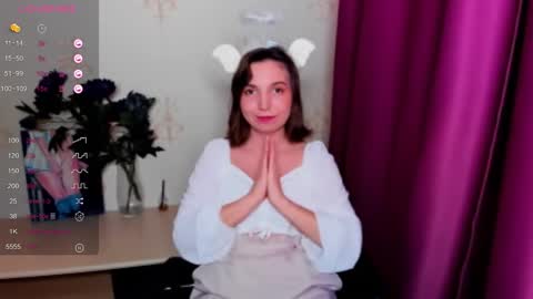 Snapshot of kindhazelhere_ chatting on 10, 9, 2025 Hazel online show from 10, 9, 2025