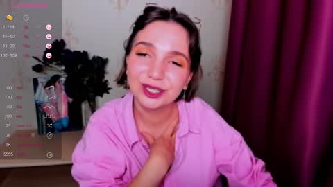 Snapshot of kindhazelhere_ chatting on 30, 9, 2025 Hazel online show from 30, 9, 2025