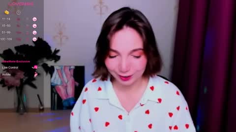 Snapshot of kindhazelhere_ chatting on 10, 10, 2025 Hazel online show from 10, 10, 2025