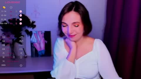 Snapshot of kindhazelhere_ chatting on 11, 10, 2025 Hazel online show from 11, 10, 2025