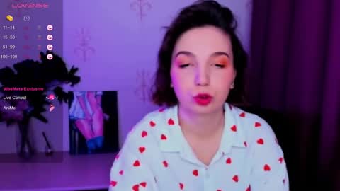 Snapshot of kindhazelhere_ chatting on 18, 10, 2025 Hazel online show from 18, 10, 2025