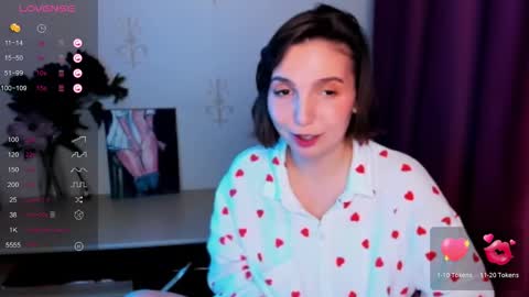 Snapshot of kindhazelhere_ chatting on 30, 10, 2025 Hazel online show from 30, 10, 2025